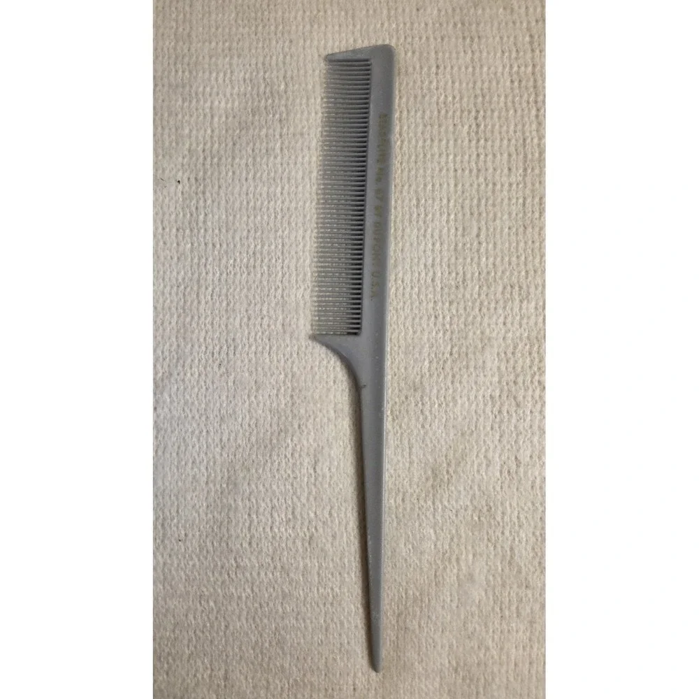 DuPont Starflite Comb Lot – No. 67 & No. 858 – Vintage Stylist Combs USA – Gray